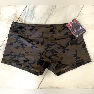 NEW Born Primitive 3” camo short gym exercise workout lounge compression size XL